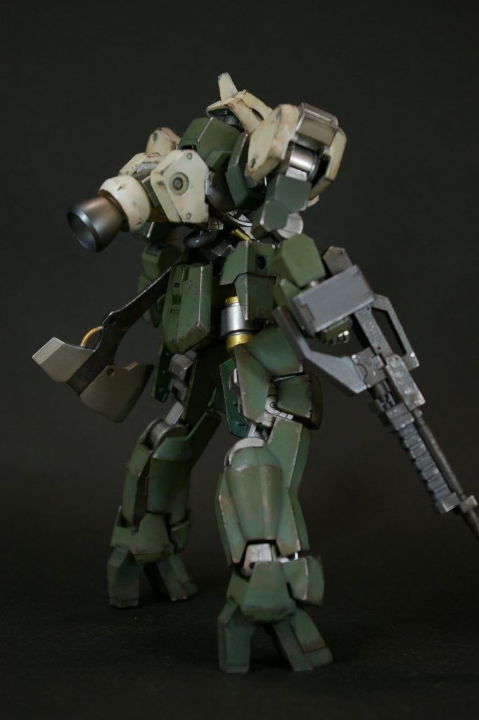 スミ入れしたあとで、スポットイエローとマルチホワイトでフィルタリングしています。