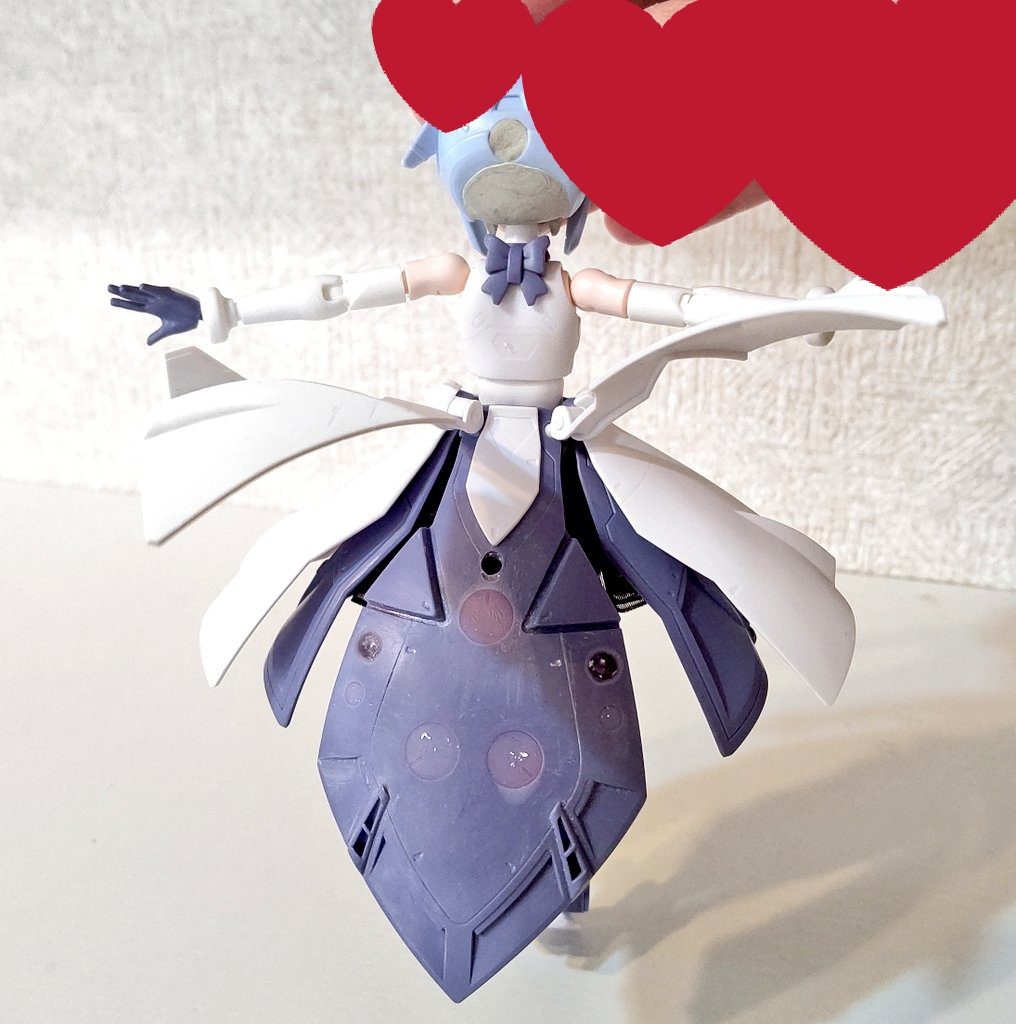 パテモリ→ヤスリがけ、
瞬間接着剤→アルテコ→ヤスリがけ
で、合わせ目消し、穴埋め、微調整を真面目にやりました!!
地道すぎす作業でしたが、これはこれで楽しかったかも!!