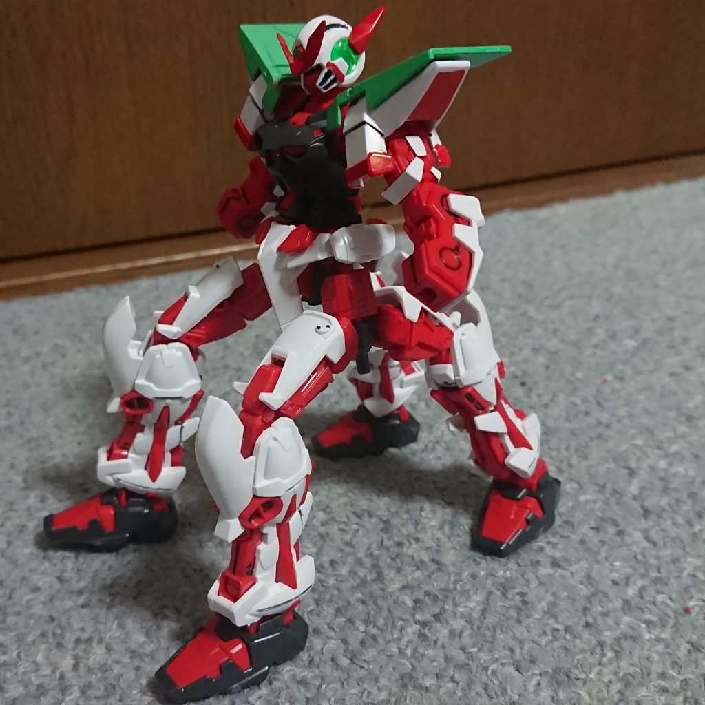 最初はこんなんだったんですが
半ば強引に路線変更しました