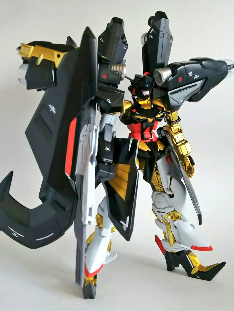 正面左側から。