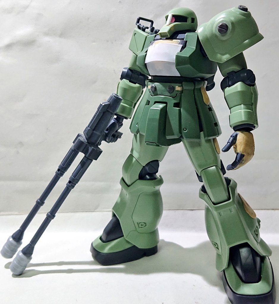 パテ埋めとオプション追加段階
相変わらずプラ板工作ヘタクソですね~
プラ板でフルスクラッチする人方々スゴい(小並感)