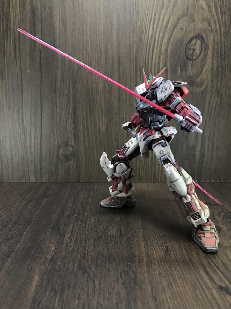 ビームサーベルの刀身も長くて好きです^^