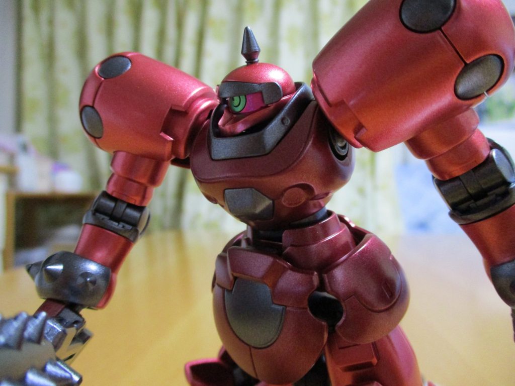 ええい！！　コクピットはどこだ！