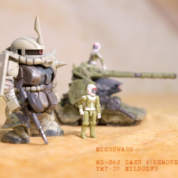 マイクロウォーズ　ザクⅡ(セモベンテ隊仕様)+ヒルドルブ