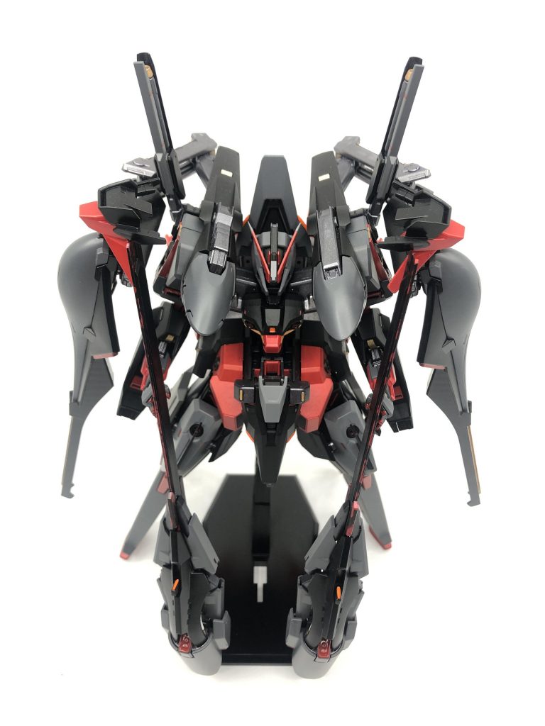 デカールは迷ったけど、十分派手なカラーリングかと思い、無しにしました。