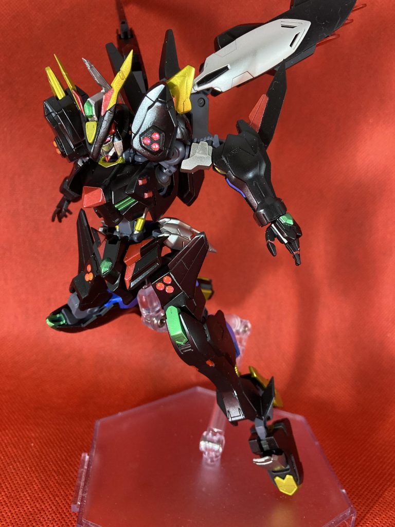 塗装前のバエル綺麗だろ？真っ白だったんだぜ？