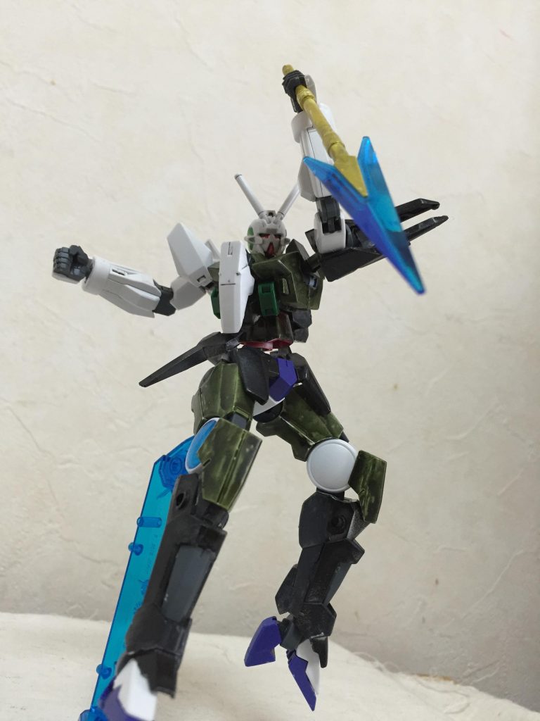 黄槍 ゲイ・ボー
傷を付けた箇所から相手に圧縮粒子を注入し、機能不全に陥れるとても恐ろしい槍。
先っちょからビーム出たり色々ゲイ達者。