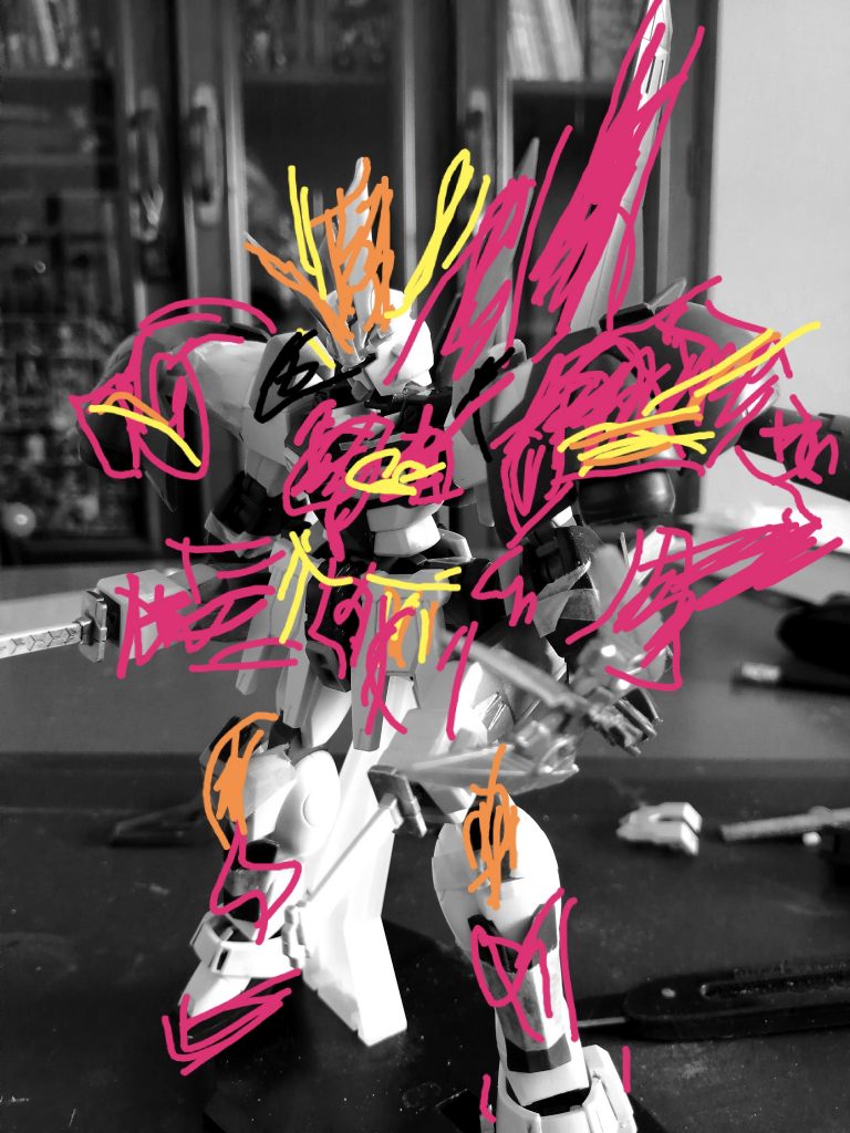 カラーリング案の思索中。スマホの画像アプリで色を塗って検討しました。いろんなカラーリングをシミュレーションできないものの、手軽にプランニングできるのはいいですよね。