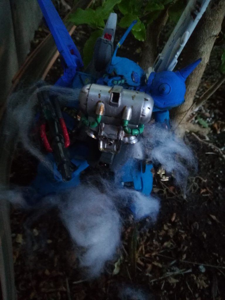 腕はHGシナンジュのものを使っています。