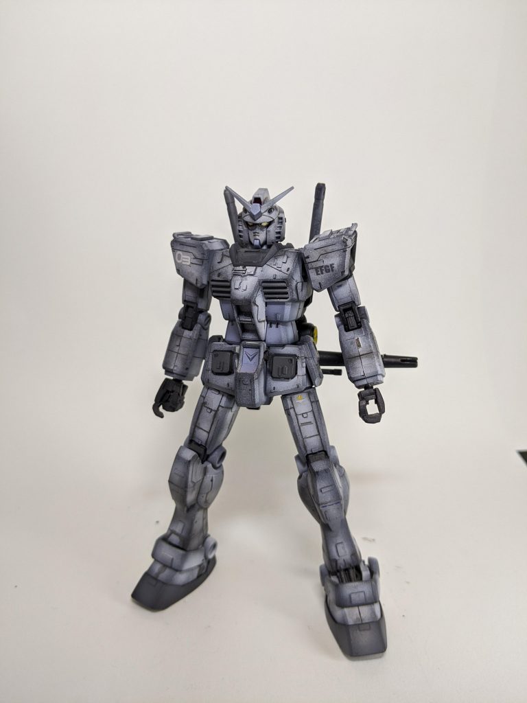 G3は肩や胴体の工作をしました。
他はリバイブ版のハイパーバズーカを使い二丁持ちにしました。