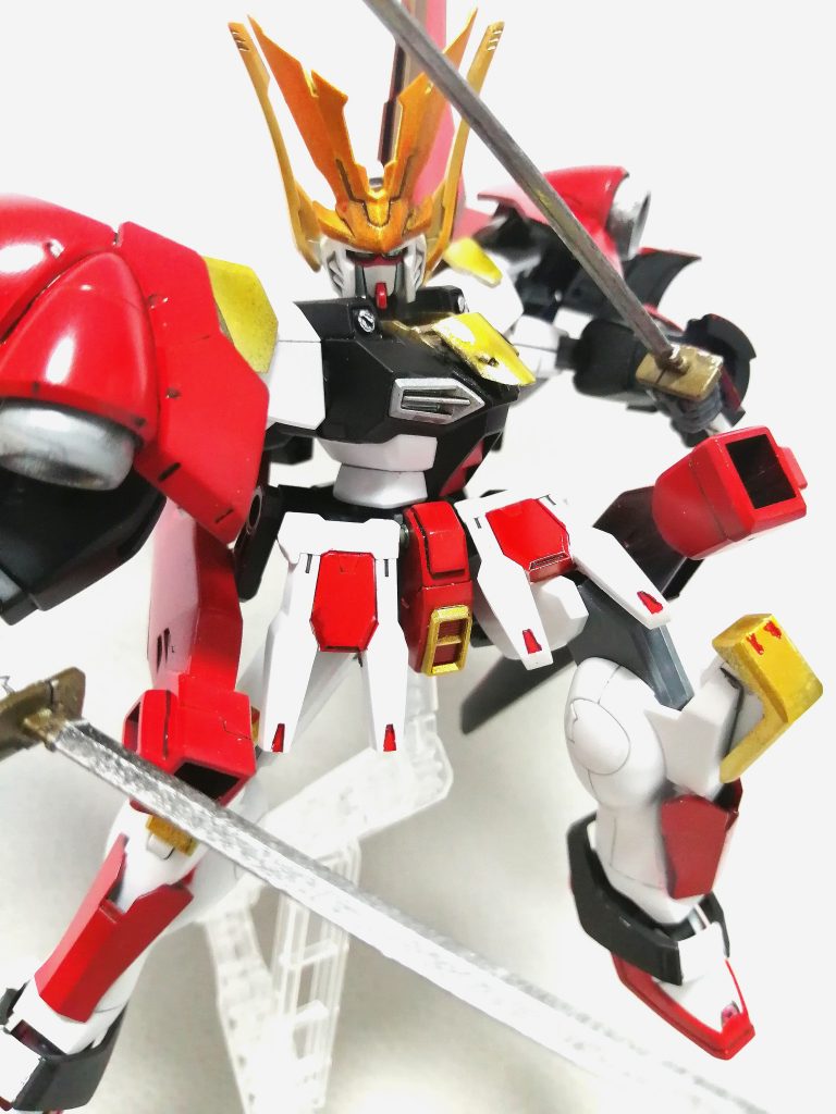 重武装と軽装を両立させようとしたのでこのような形で仕上げましたが、武者武者しくするのであれば胸周りにもっとアクセントが必要かもしれないですね。