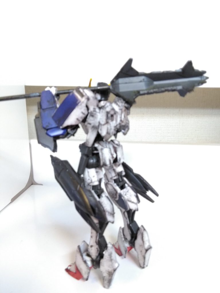 武器は、自分の一番好きな最初のメイスにしました。