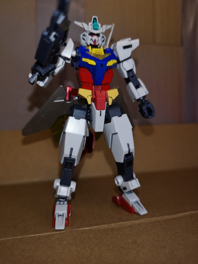 諸事情により胴体のみ初期型と交換
ついでにトリコロールカラーに筆塗りです。