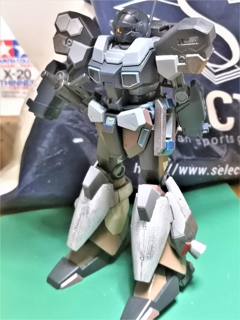 全身の仮組み
ここで脚の色が合ってないことに気づき塗り替えました…