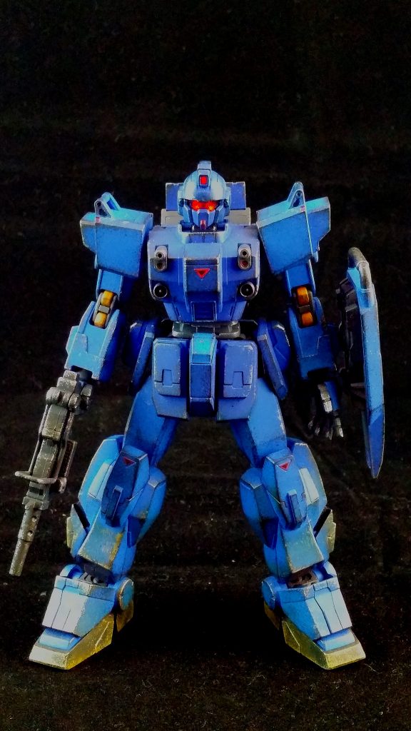 メインカメラとバイザー内の光沢部分はラピーテープをカットして貼り付けカメラのフラッシュに反応して光ります