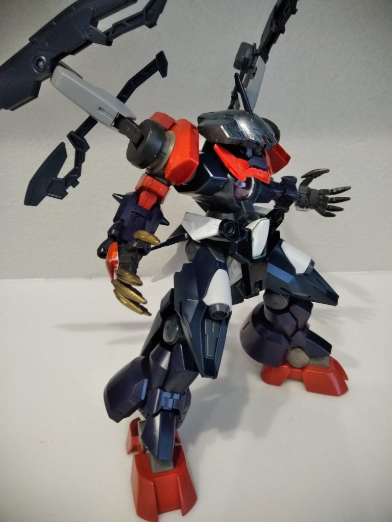 胸から高エネルギービーム砲を
龍の砲撃のように行えるよう
改造されている、設定