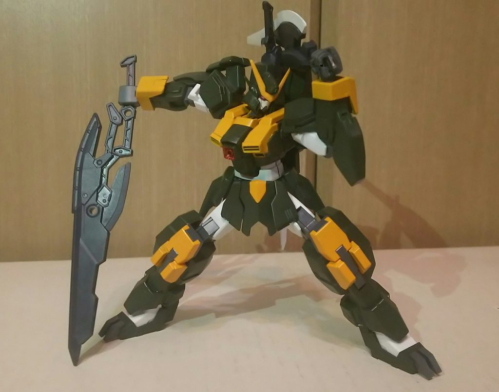 武装はマーズフォーウェポンズを使いソードカラミティの後継機らしくスラッシュブレイドを2本装備。また、ヒートレヴソードをメインウェポンとしています。