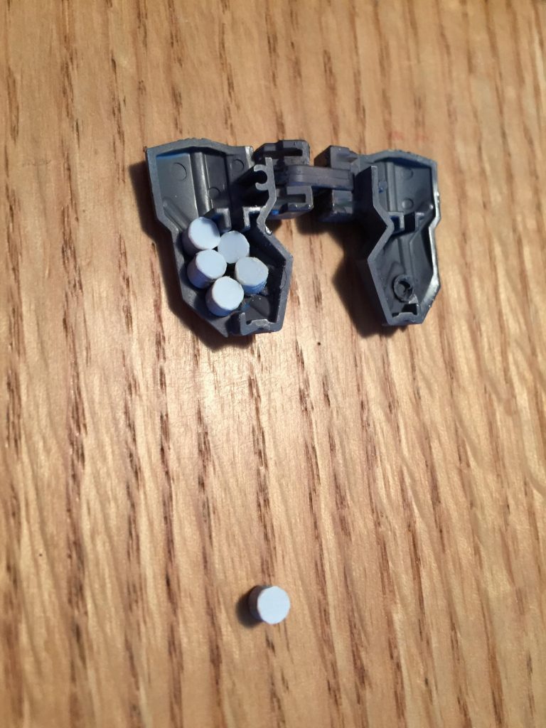 角を落とし、肩に敷き詰めて完成!