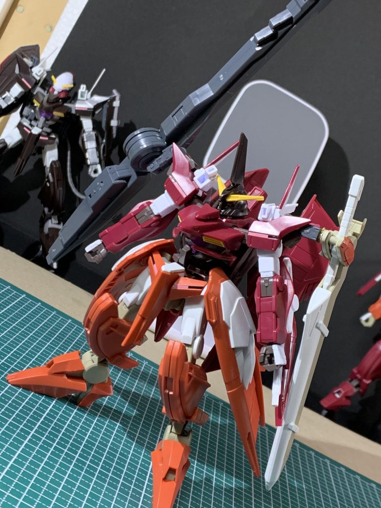 初期の工程。最初はスローネ3体で決めようと思っていました。これはこれでいいかもです。