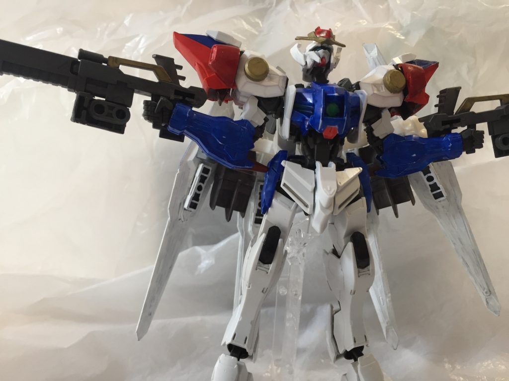 ツインバスターライフルは連結状態も分離状態も差し替えなく再現