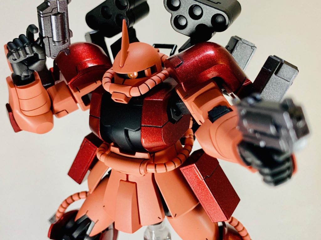 モノアイはHアイズで置き換え、可動範囲も広げてあります