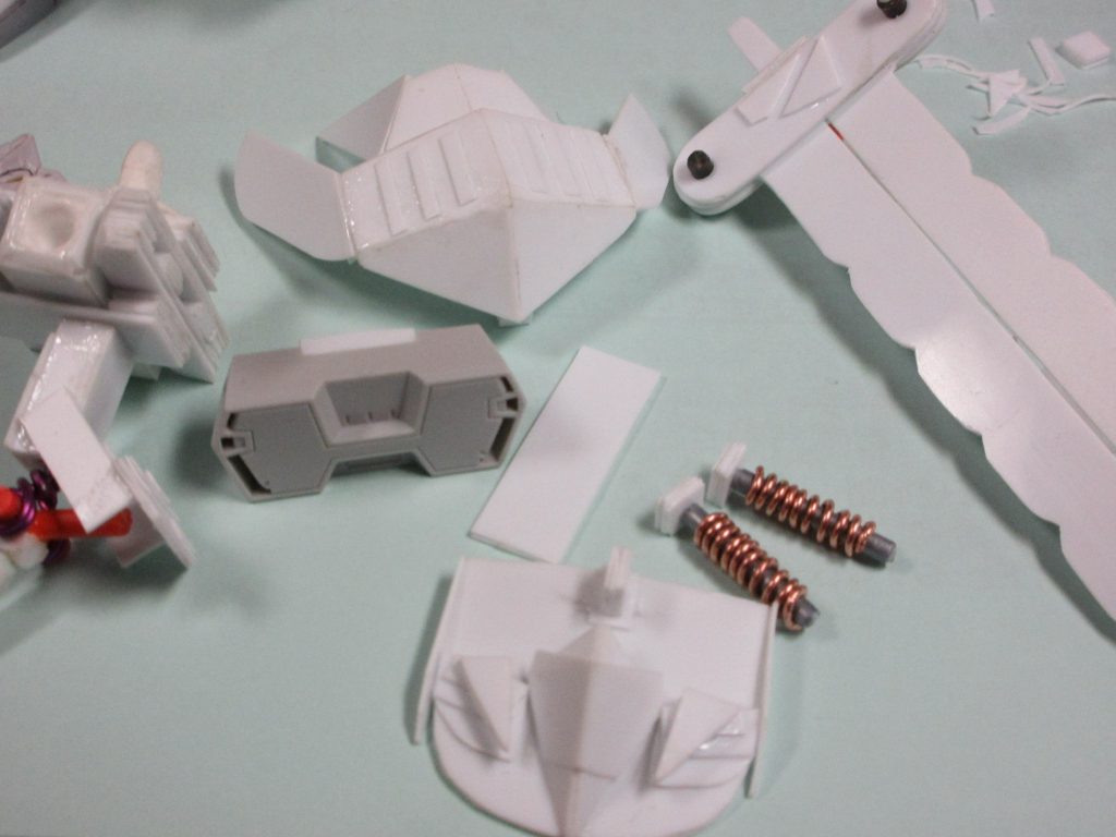 終盤。
ジャンクはユーゴーの余剰パーツ。
銅線は0.9ミリを使ってます。