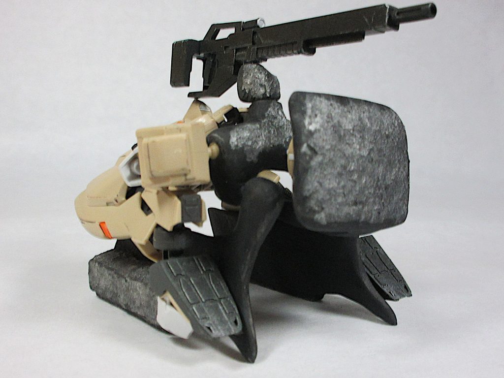 装甲防御力と火力、踏破性で
全てを踏みつぶし前進する……
(ATWを携帯していない歩兵目線なら)
戦車って傲慢な存在ですよね(という、こじつけ)
https://www.youtube.com/watch?v=ylAE9-ITzNA