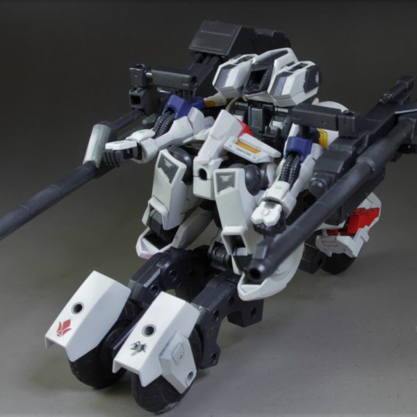 ガンダムバルバトストライク