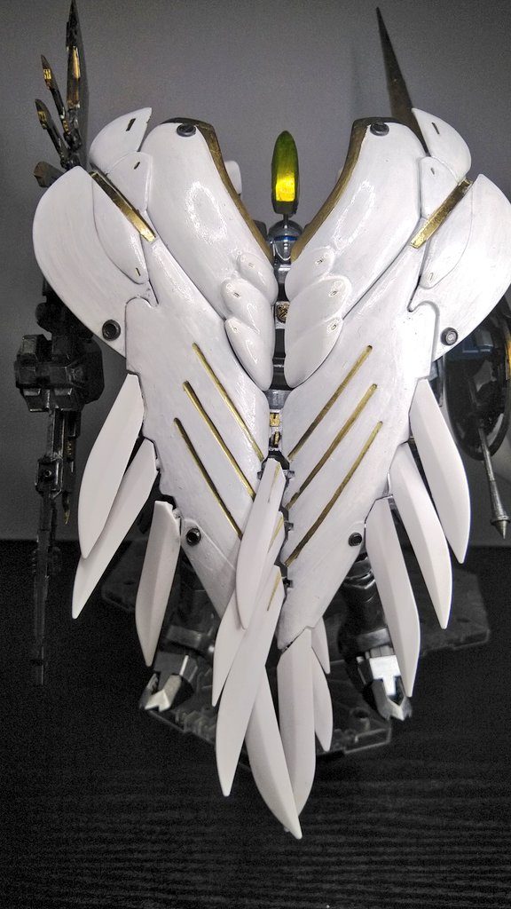 トールギスフリューゲルではないのであのマークはありません　