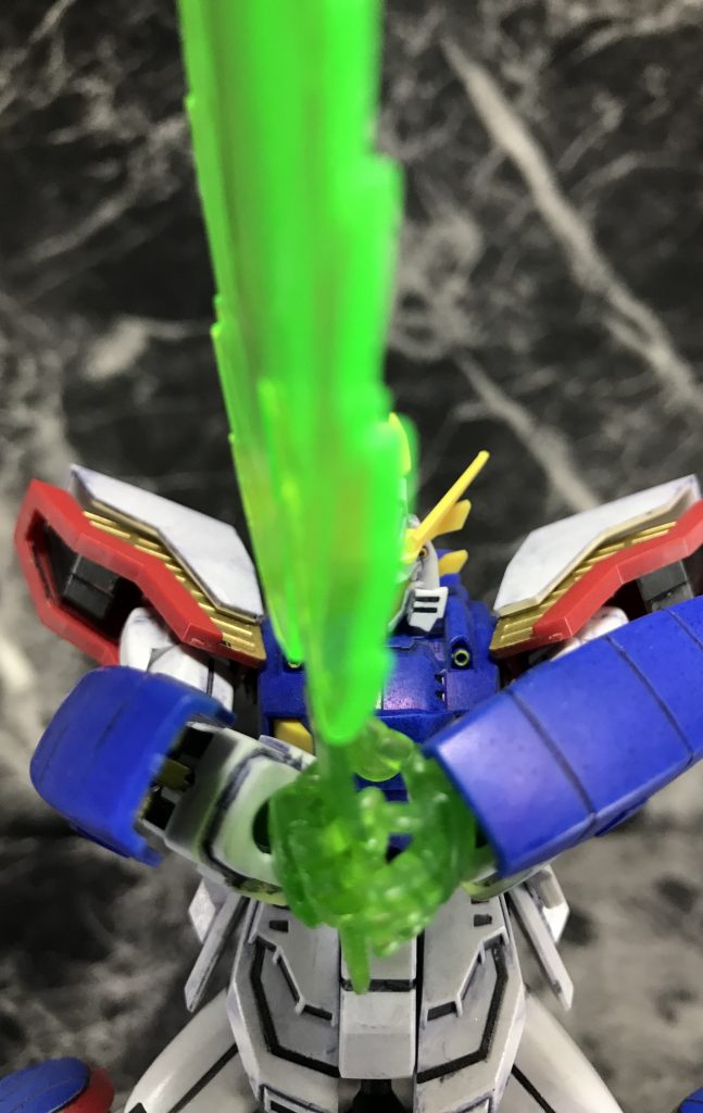 なので、シャイニングフィンガー用のハンドパーツを無理くり加工して・・