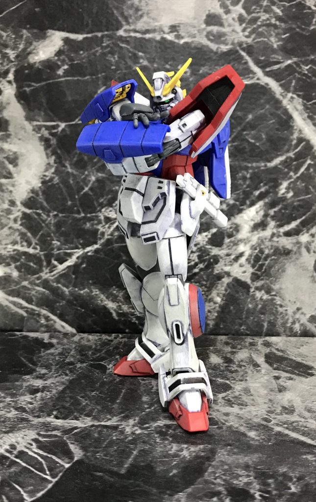 スーパーロボットスピリッツとゆう対戦格闘ゲームにて、試合開始直前に「・・・きな!」っと言って闘いが始まる流れが好きでした。ちなみに、この腕組みのポージングをする際に左手のハンドパーツはあえて外してます^^;アングルでそれっぽく見えればいいのだ!っと「理屈じゃない」という事を教えてくれたのも、Gガンダムでした(笑