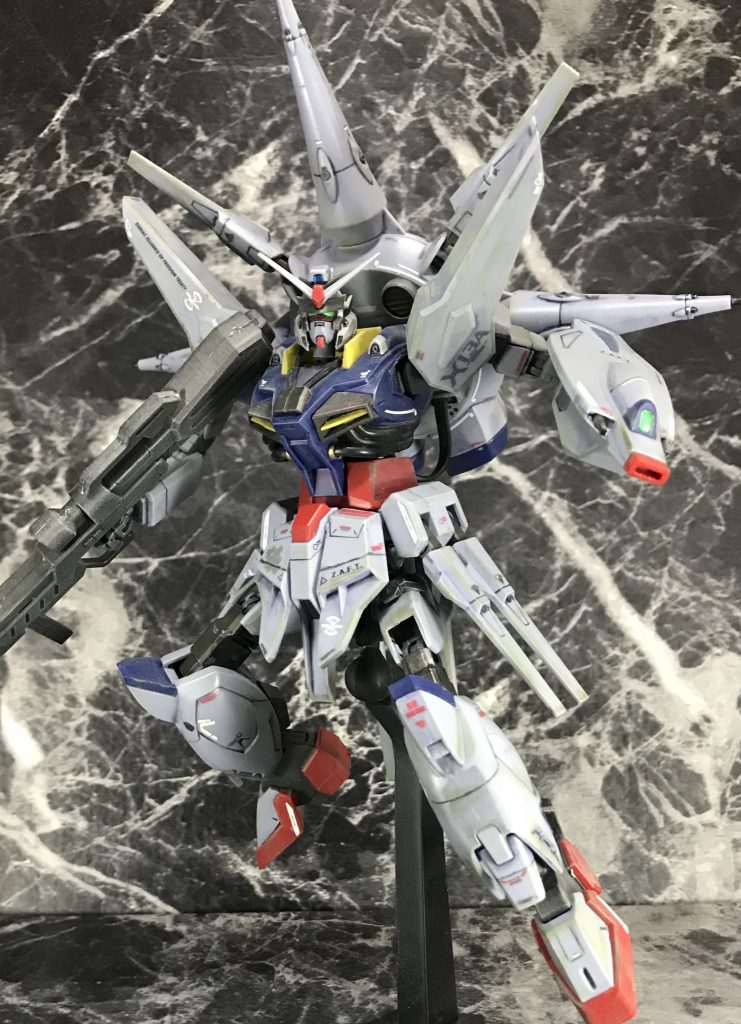 SEEDらしい大袈裟なポージングもなんとか様になるようになったかなと^^
思いっきり銃は合わせ目消し失敗してますね;;こ、今後今後ww