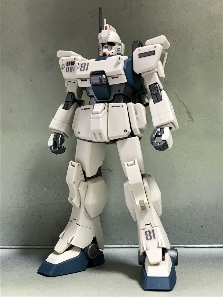 色分けが足りない部分の小塗装と、グレーの部品をガンメタに塗った以外は、成形色です。あとは墨入れとつや消しトップコートの簡単仕上げです。