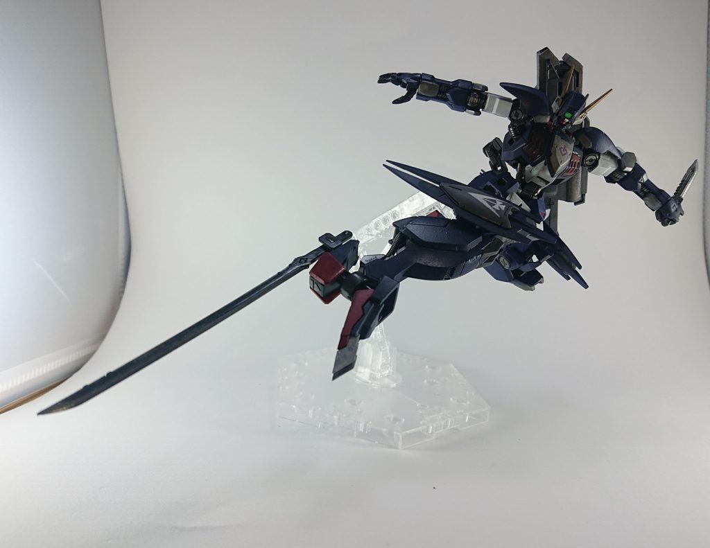 ナイフはアスタロトから。