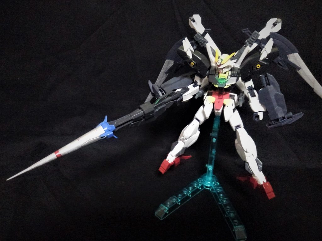 はじめはそのままビームガトリングガンを持たせようとしていましたが、途中でインジャスティスウェポンズがあったことを思い出し、それをベースにショットランスを作成しました。
思ったより長くなってしまいましたが・・・