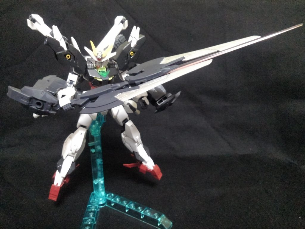 当初の主武装はスラッシュブレイドで考えていました。少し大きめの近接武器が欲しかったので・・・