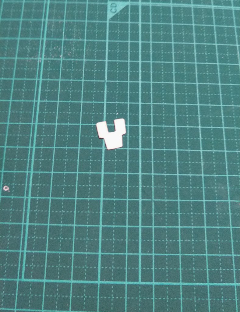 プラ板を切り出すのが一番苦戦した気がします