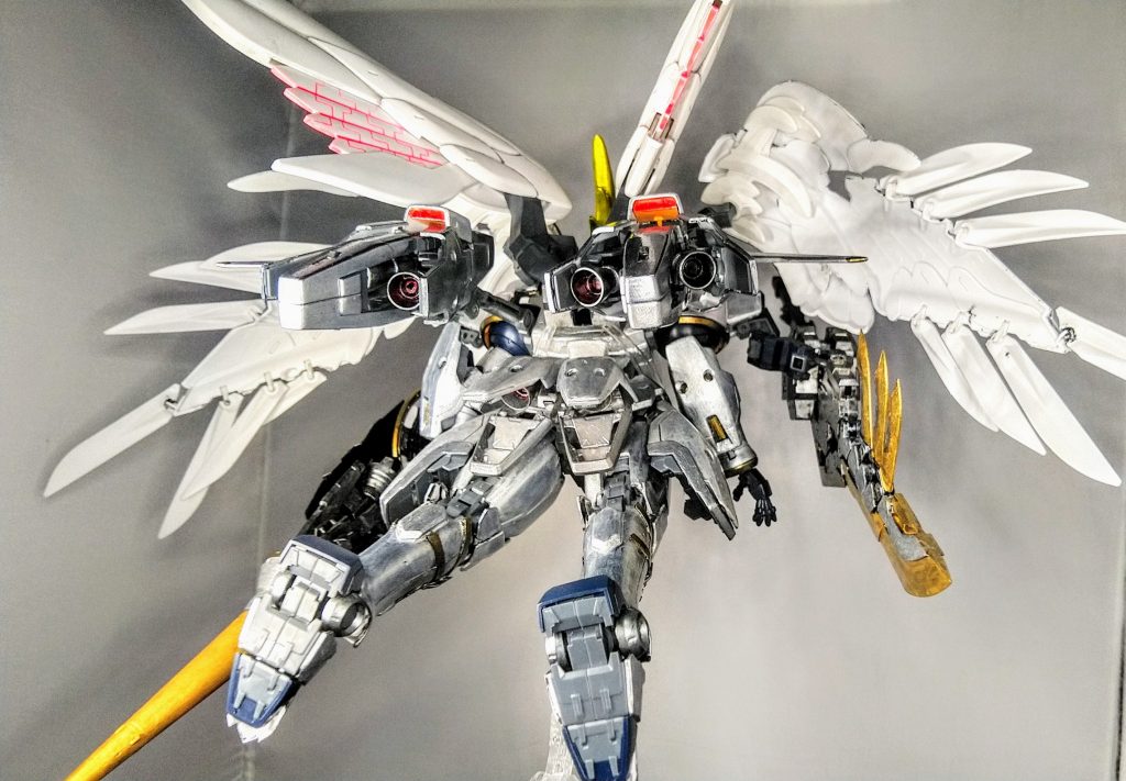 トールギスフリューゲルスにトールギスのバーニア付けたら最強なんじゃね？

バーニアには接続ジョイントを追加して
接続パーツのストッパーになってた部分を削ったので割と自由に動かせます