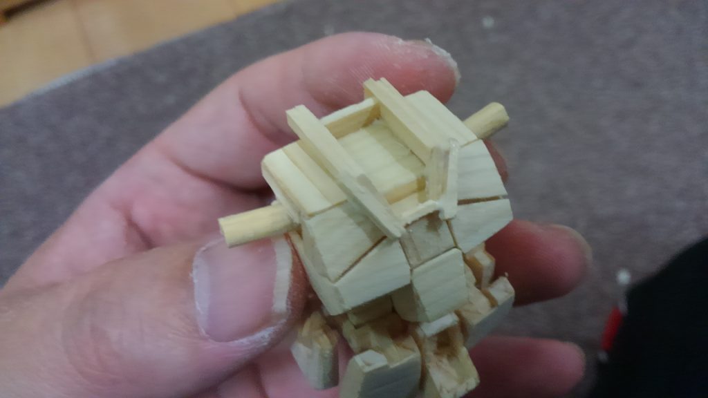 首周り製作中の画像です。