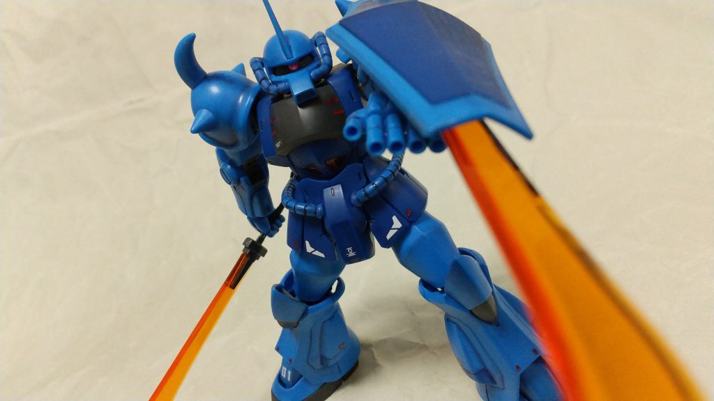 シールドにヒート・サーベルを接続しました!