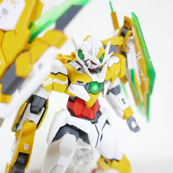 HG ダブルオークアンタ フルセイバー