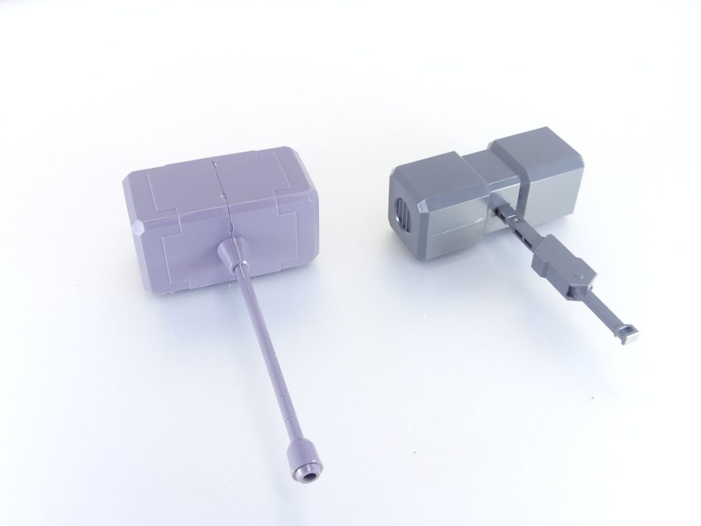 ・・・グシオンハンマーと。当時は侍的な刀か格闘戦、ビーム内蔵の剣が主で、このような実体物理兵器は軽視されていたと思う時代・・・「鉄血」は、これを変革させたブレイクスルーでもあるのです。