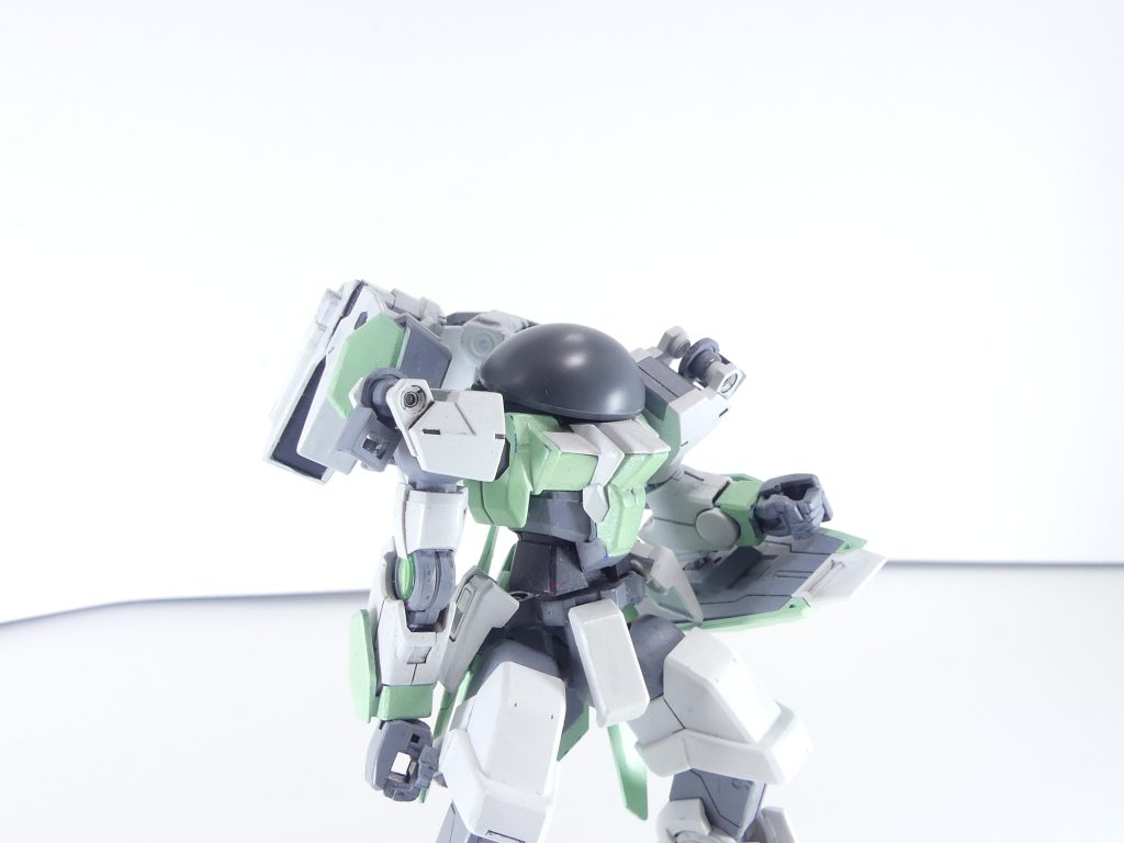 HGBC ハイモック用ブランク頭部パーツ:自由な発想でキミだけのハイモックを作ろう。ネイキッドにはかぶせただけ。ハイモック用のジョイントと引っかかり。下箱底面・説明書には、設定資料の頭バリエーションが載っていたり。