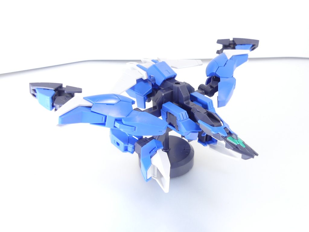 3ミリ穴以外の仕様は共通のため、アースアーマーなど1st用のアーマーをこちらに組み付けることも可能です。