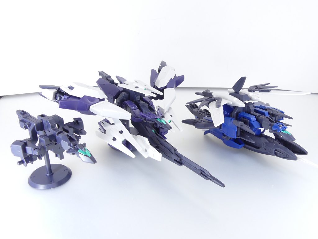 マーキュリーアーマー、骨組み状態の1stと比較。アーマーパーツが大きくなっているのもありますが、脚部が横に広がることでこちらの方が強そうに見えます。