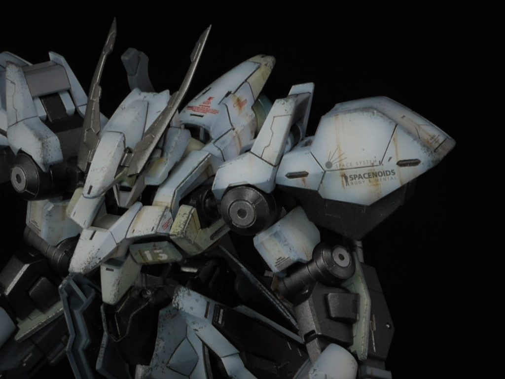 雨垂れのストレーキング、錆、スポンジチッピングはしっかりと。