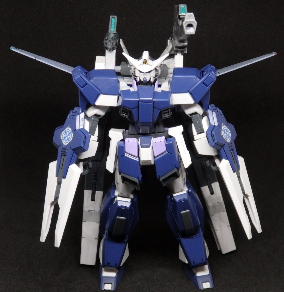 元がフルグランサなので装備可能です。ショルダーキャノンも干渉しません。