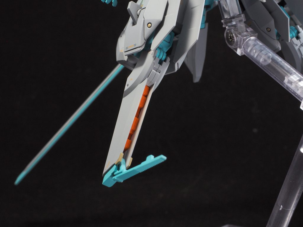 足裏にはディテール追加。