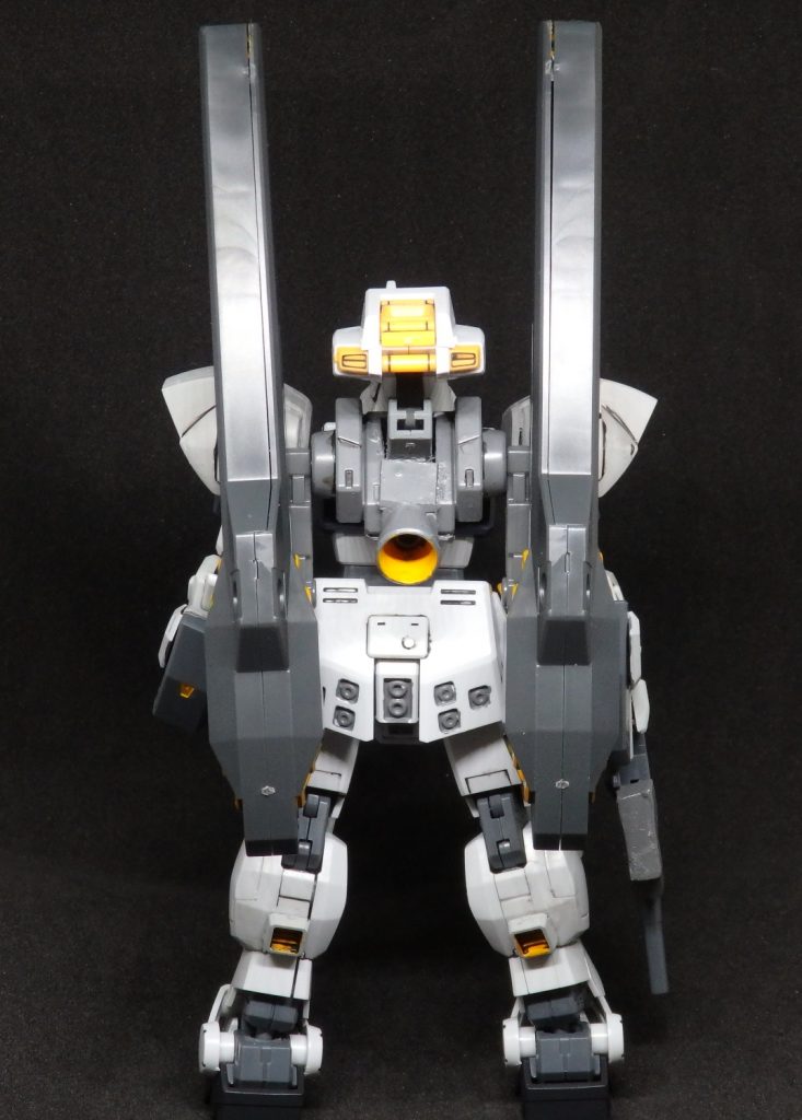 バックショット。大型のキャノンバインダーを装備した支援機をイメージしています。