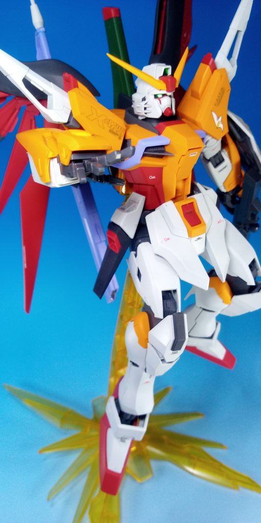 台座は特性なのですが光の羽が付属していないのが欠点といえば欠点です。